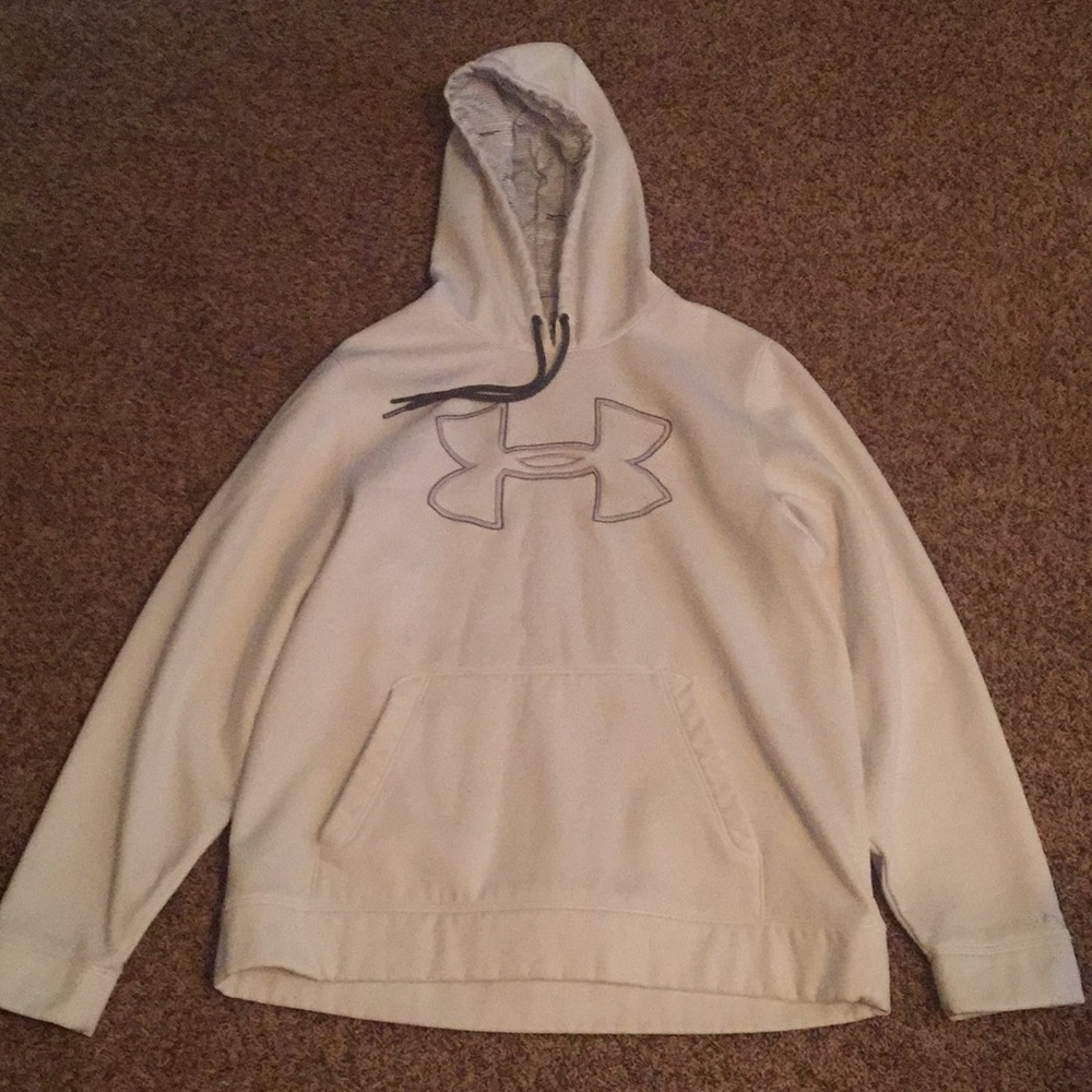 Large women Under Armour sweatshirt